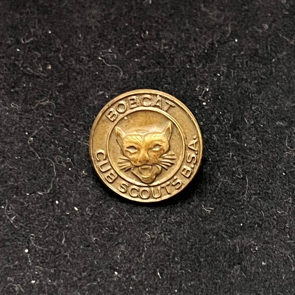 Boy Scouts Cub Scouts Bobcat Pin - Brass Tone